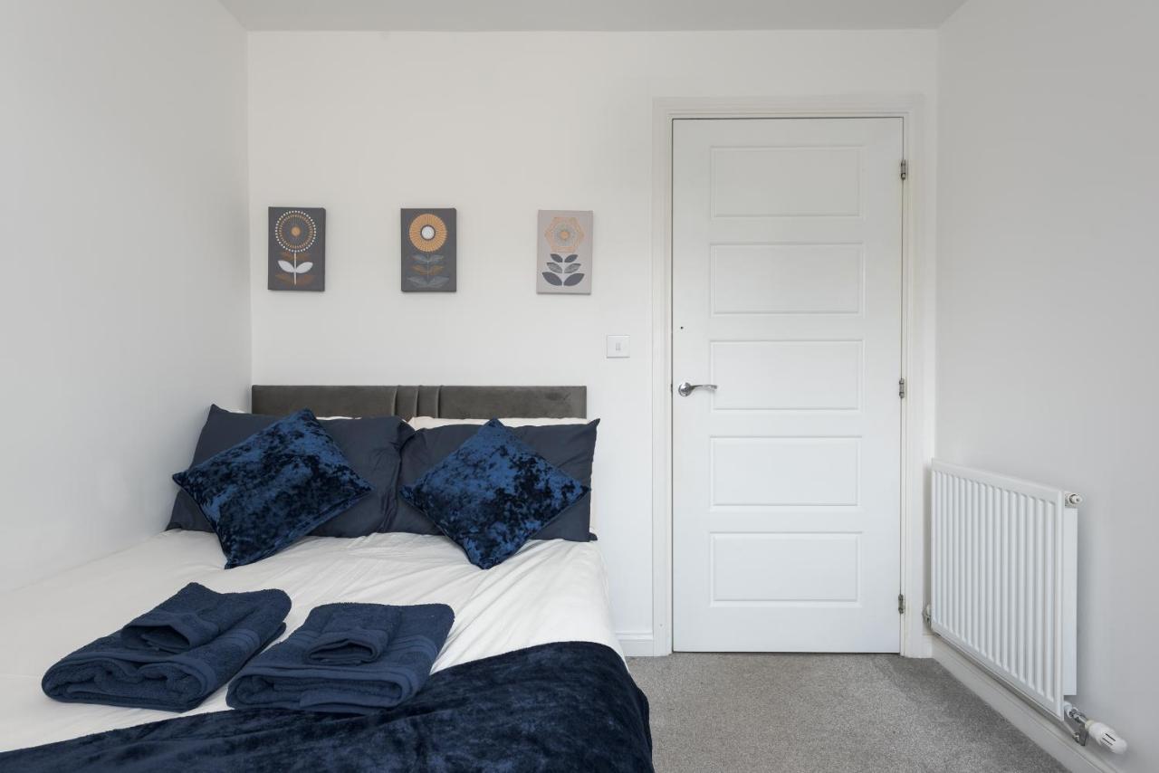 Two Bedroom Apartment - Milton Keynes By Aryas Properties Broughton  Esterno foto