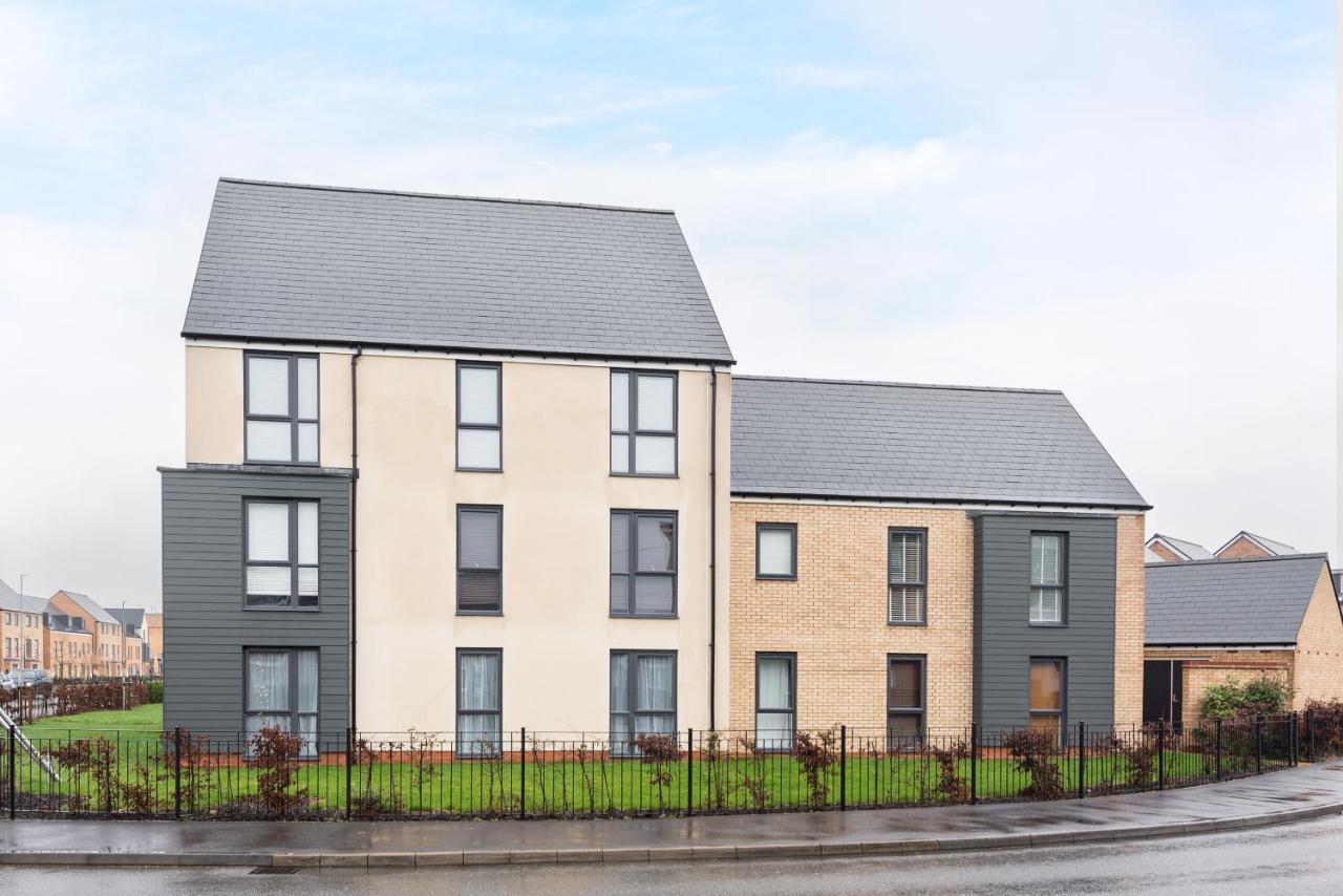 Two Bedroom Apartment - Milton Keynes By Aryas Properties Broughton  Esterno foto